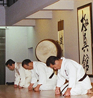 Nascimento tun Kyokushin-kan